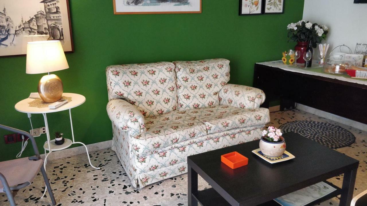 Suite Time Van Gogh カターニア エクステリア 写真